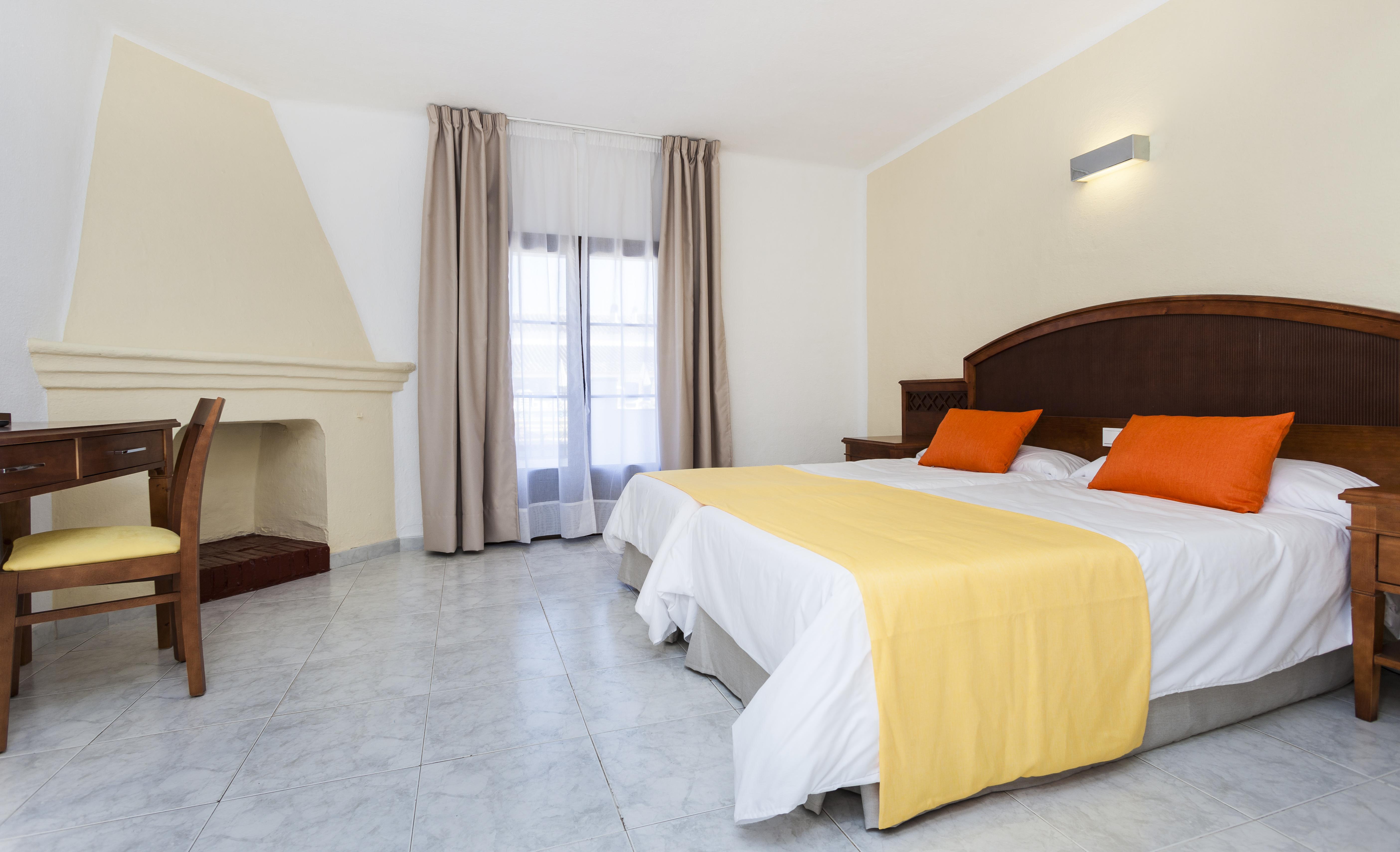 Globales Cortijo Blanco Hotel Marbella Ngoại thất bức ảnh