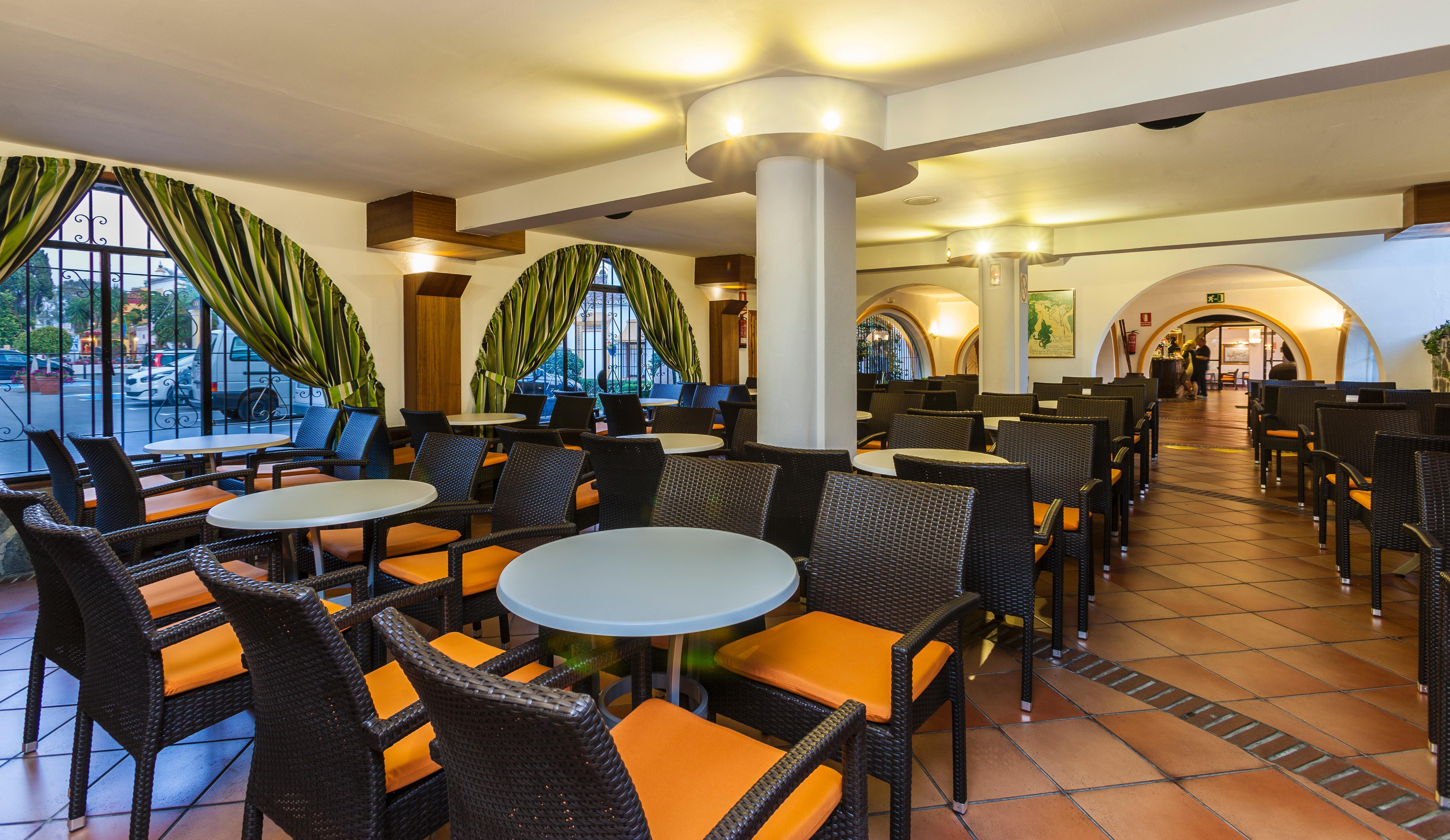 Globales Cortijo Blanco Hotel Marbella Ngoại thất bức ảnh