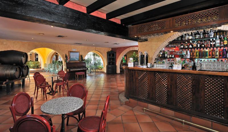 Globales Cortijo Blanco Hotel Marbella Ngoại thất bức ảnh